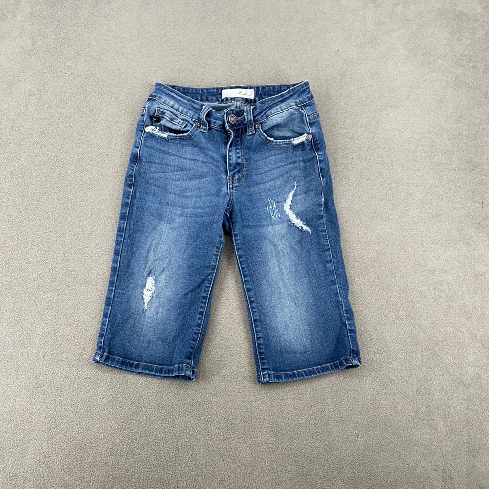 KanCan Los Angeles Distressed Denim Bermuda Shorts Medium Wash KC6110D Size 24